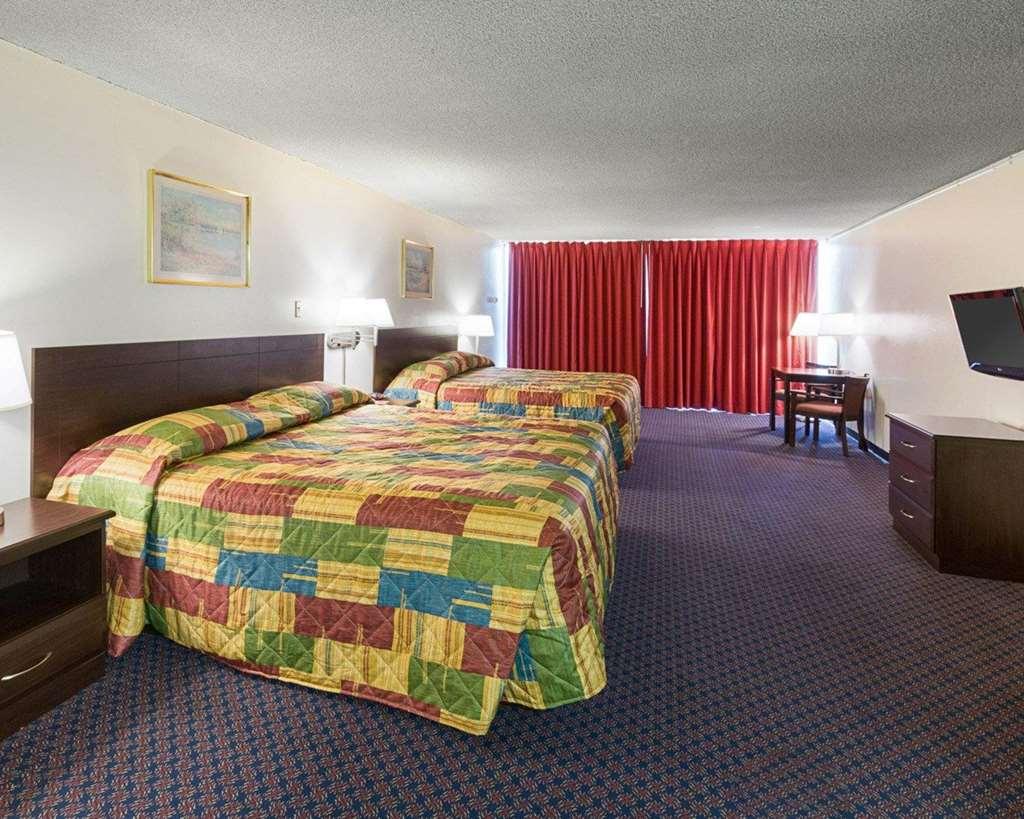 Econo Lodge San Angelo Room photo