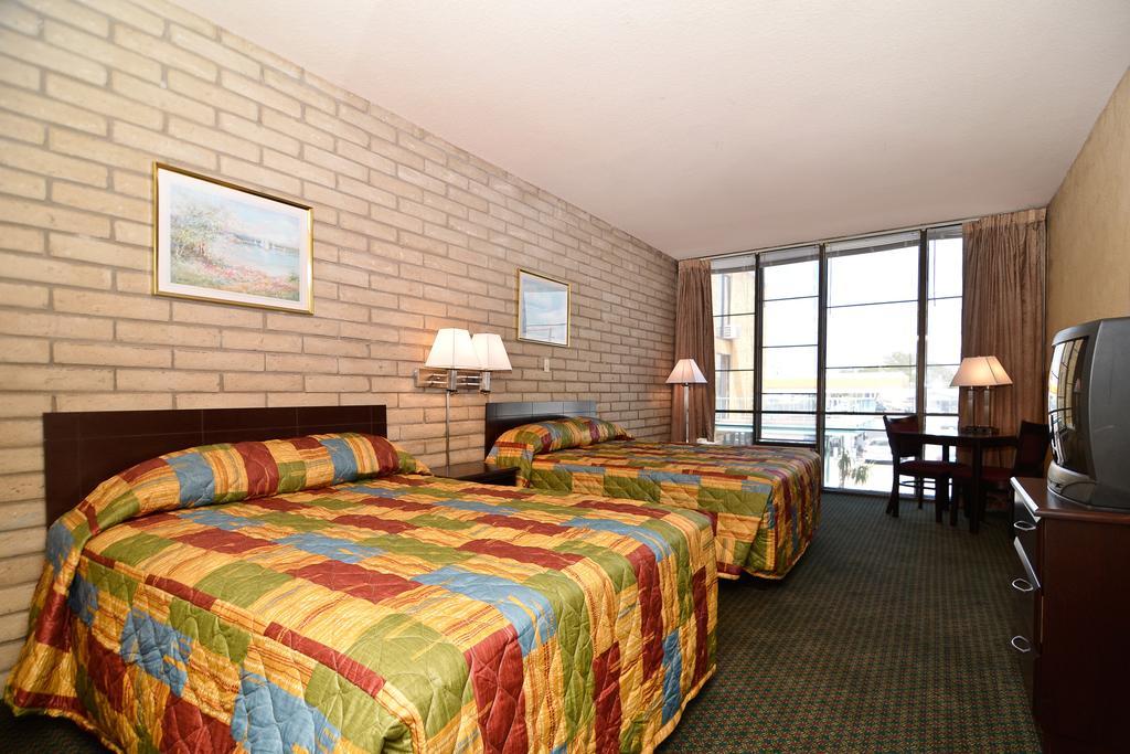 Econo Lodge San Angelo Room photo
